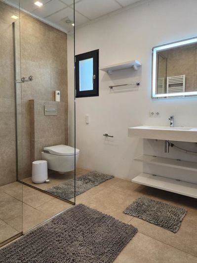 Image No.14-3 Bed Villa for sale