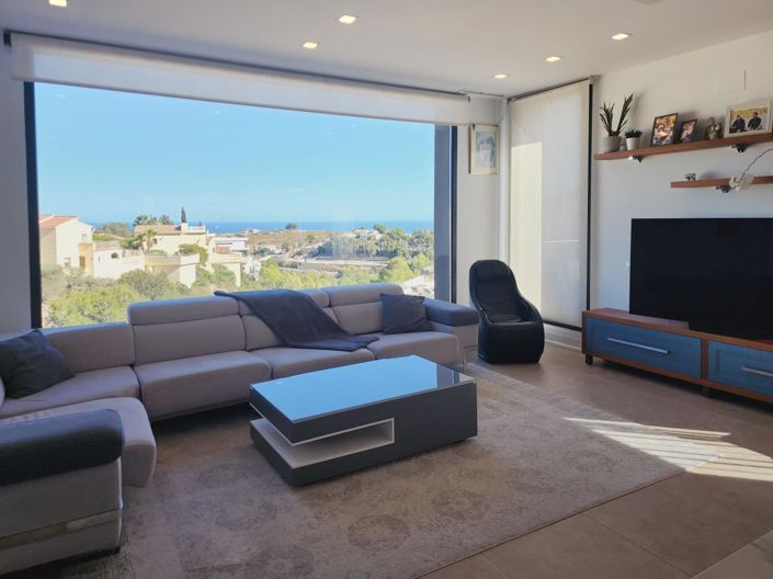 Image No.3-3 Bed Villa for sale