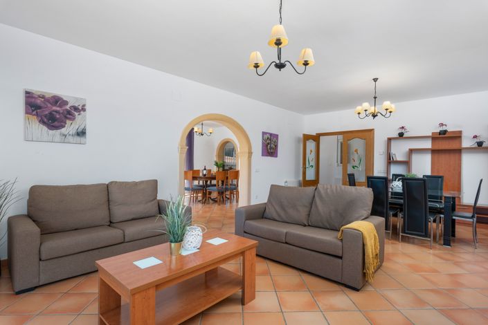 Image No.9-4 Bed Villa for sale