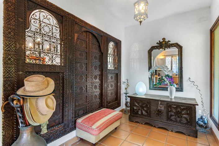 Image No.11-5 Bed Villa for sale