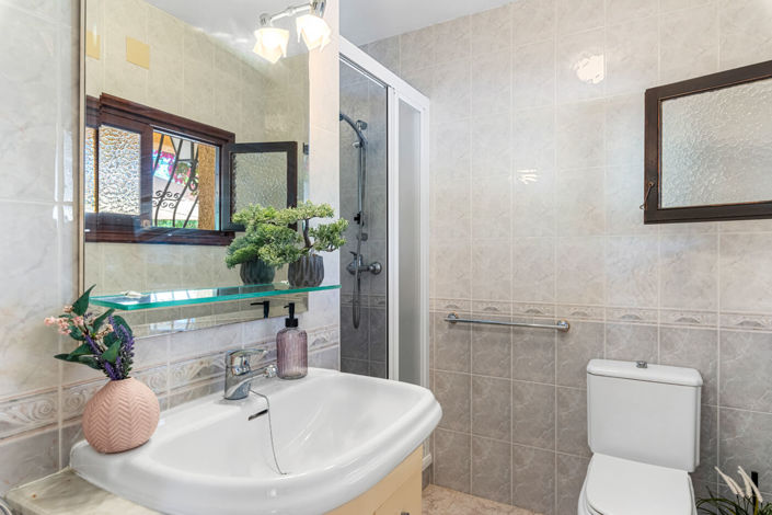 Image No.39-5 Bed Villa for sale