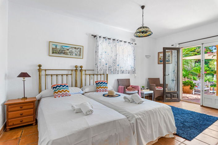 Image No.40-5 Bed Villa for sale