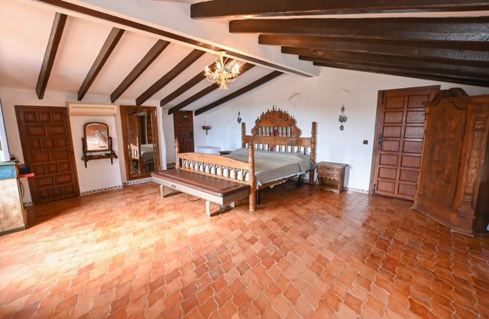 Image No.33-4 Bed Villa for sale