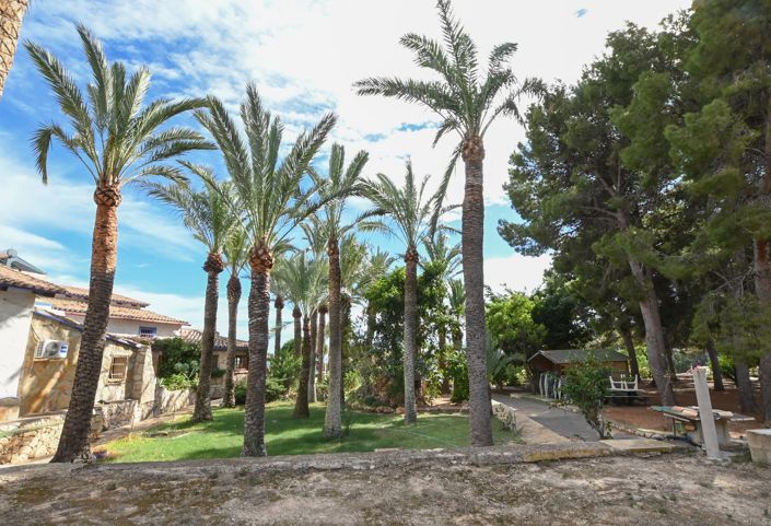 Image No.9-4 Bed Villa for sale