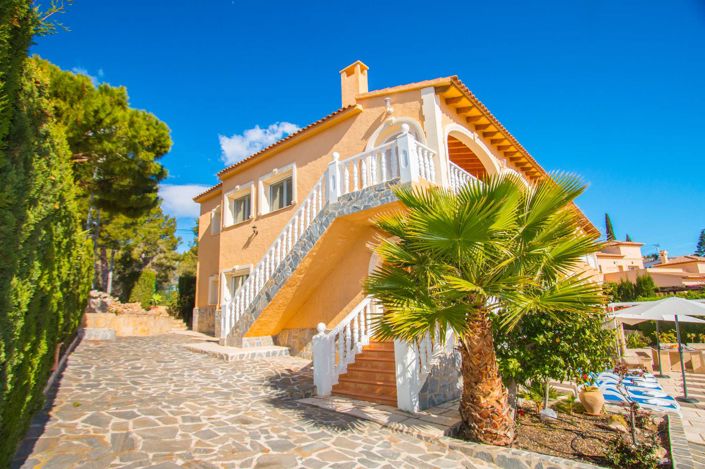 Image No.38-12 Bed Villa for sale