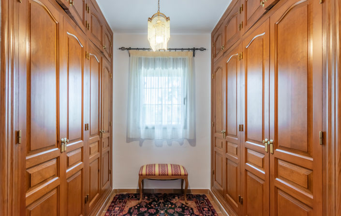 Image No.19-5 Bed Villa for sale