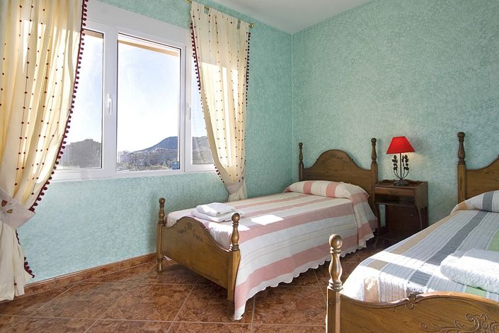 Image No.16-8 Bed Villa for sale