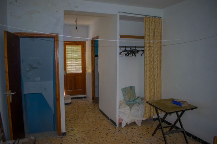 Image No.6-9 Bed Townhouse for sale