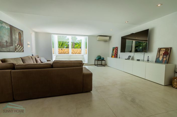 Image No.3-5 Bed Villa for sale