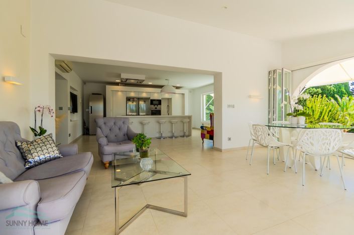 Image No.7-5 Bed Villa for sale