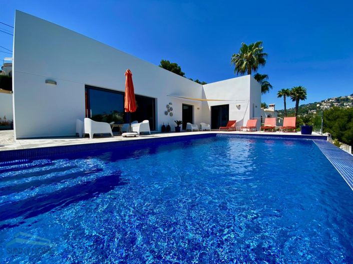 Image No.2-3 Bed Villa for sale