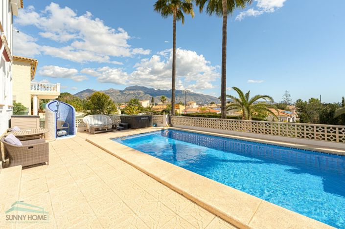 Image No.8-5 Bed Villa for sale