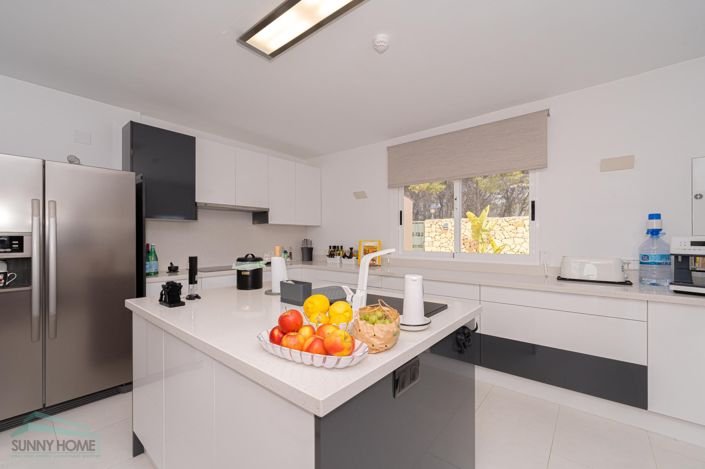 Image No.5-4 Bed Villa for sale