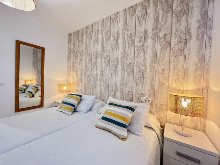 Image No.17-2 Bed Apartment for sale