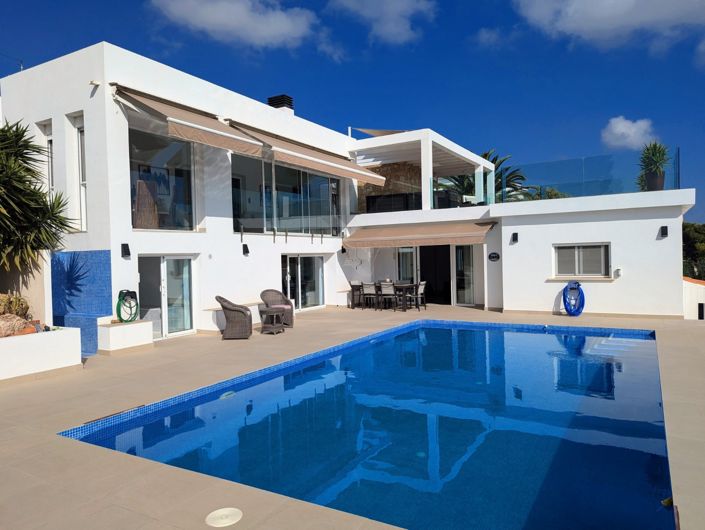 Image No.1-5 Bed Villa for sale
