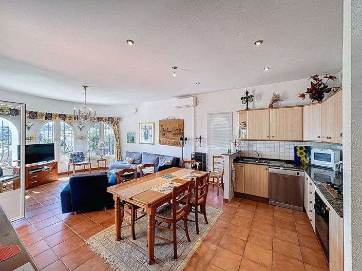 Image No.17-4 Bed Villa for sale