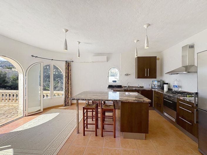 Image No.37-4 Bed Villa for sale