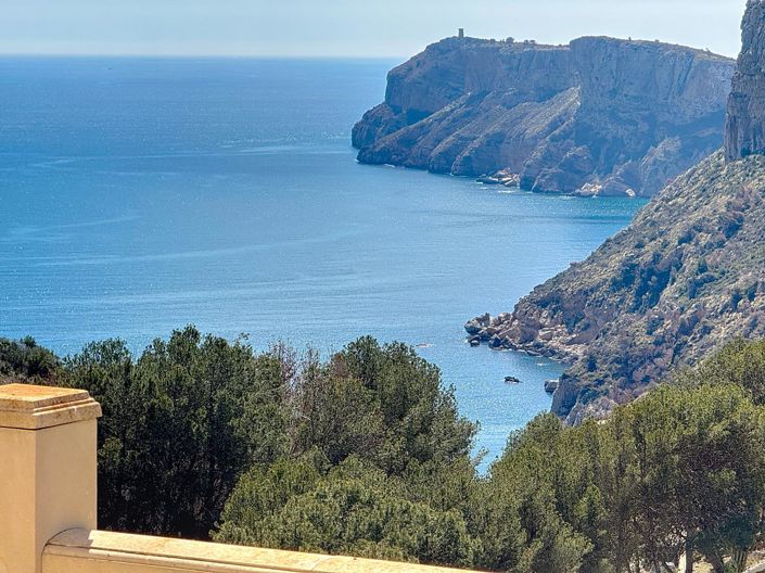 Image No.48-4 Bed Villa for sale