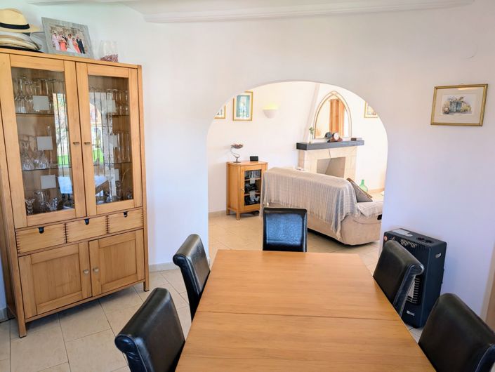 Image No.10-2 Bed Villa for sale