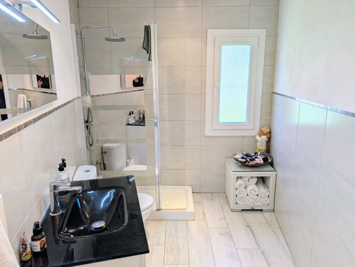 Image No.21-2 Bed Villa for sale