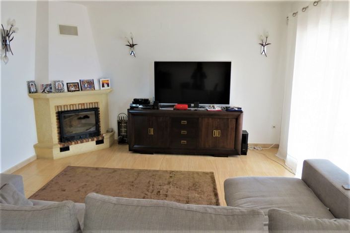 Image No.10-3 Bed Villa for sale