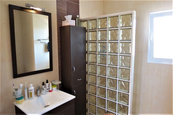 Image No.29-3 Bed Villa for sale