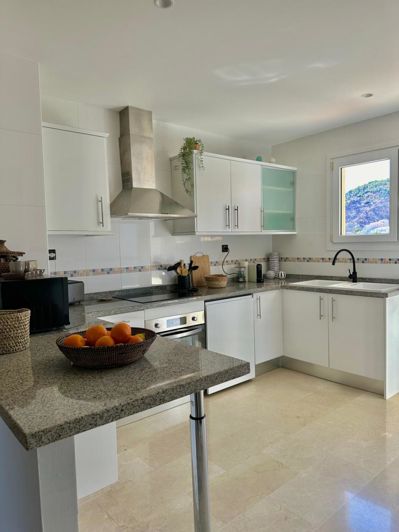 Image No.8-2 Bed Apartment for sale