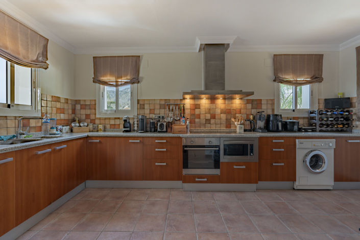 Image No.19-4 Bed Villa for sale