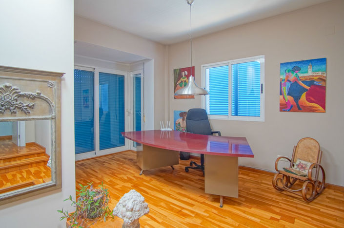 Image No.19-4 Bed Villa for sale