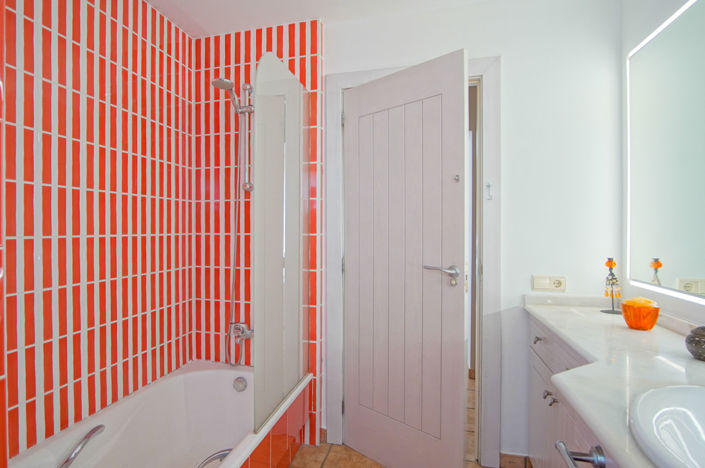 Image No.27-4 Bed Villa for sale