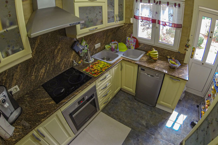 Image No.15-6 Bed Villa for sale