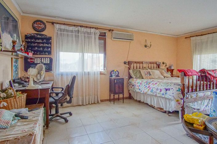 Image No.34-6 Bed Villa for sale