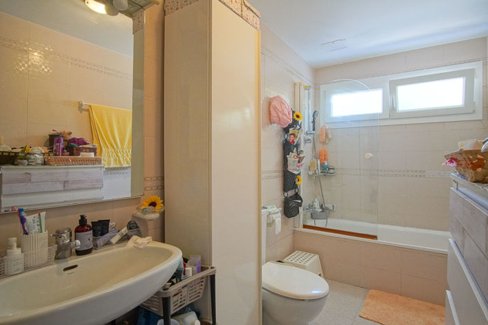 Image No.27-3 Bed Villa for sale