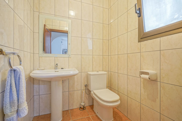 Image No.37-5 Bed Villa for sale