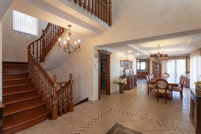 Image No.14-5 Bed Villa for sale