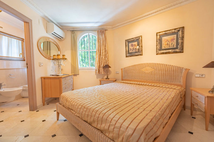 Image No.31-5 Bed Villa for sale