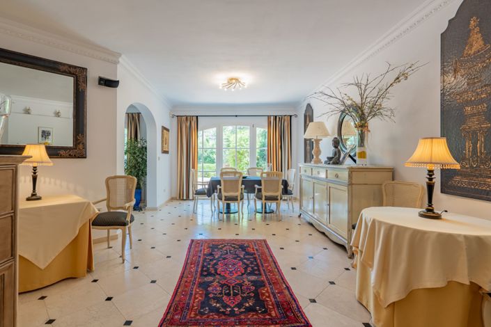 Image No.36-5 Bed Villa for sale