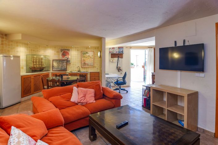 Image No.8-5 Bed Villa for sale