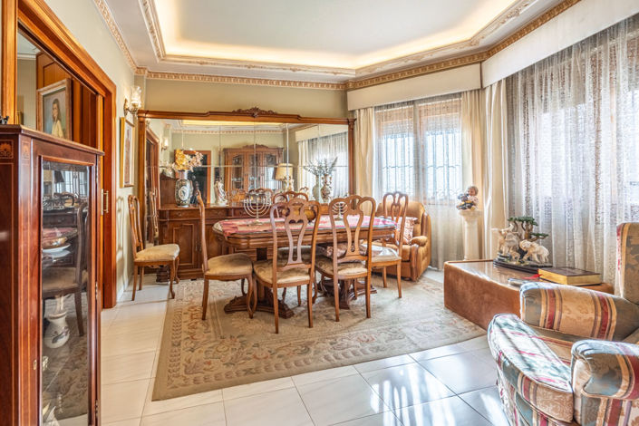 Image No.3-4 Bed Townhouse for sale