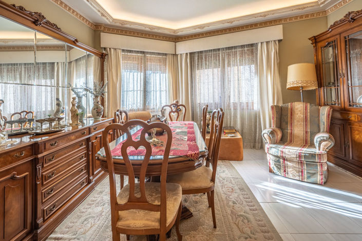 Image No.4-4 Bed Townhouse for sale