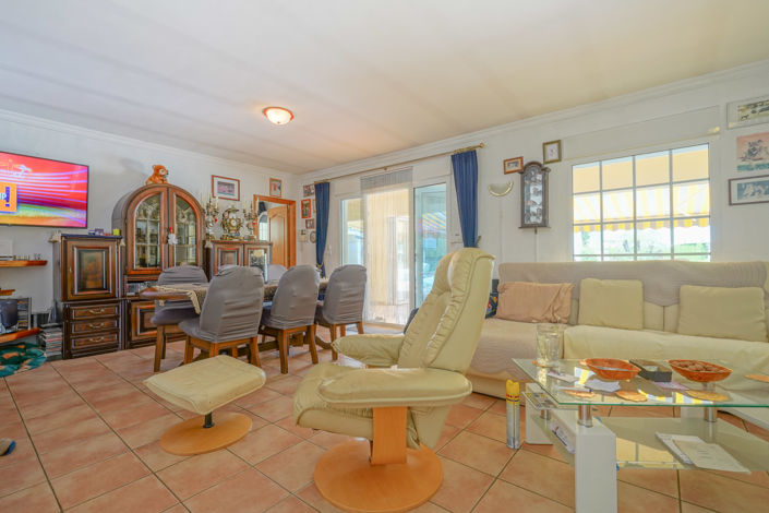 Image No.14-5 Bed Villa for sale