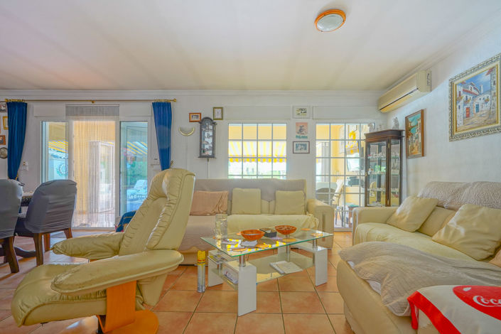 Image No.15-5 Bed Villa for sale