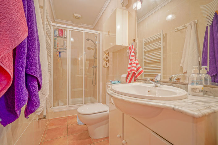 Image No.27-5 Bed Villa for sale