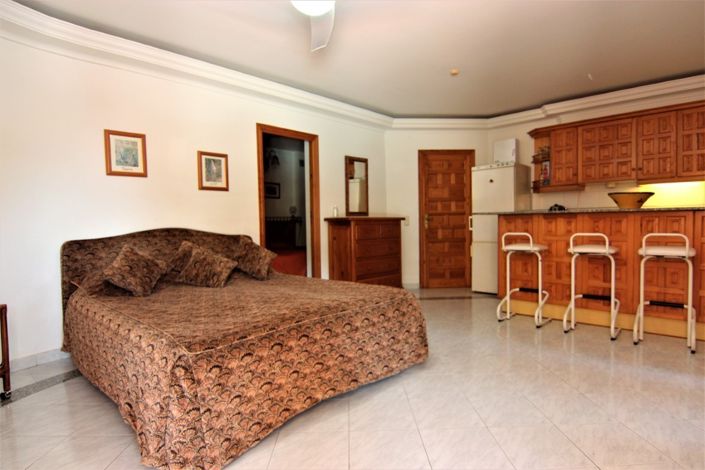 Image No.40-8 Bed Villa for sale