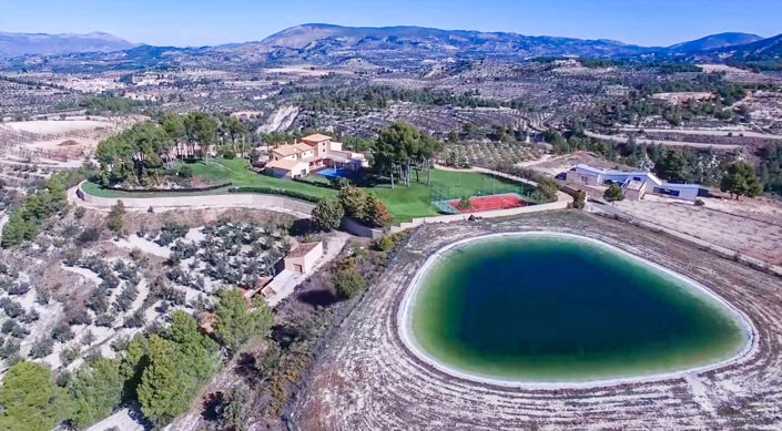 Image No.4-7 Bed Villa for sale