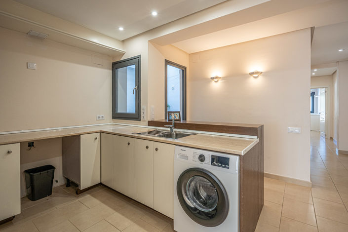 Image No.6-4 Bed Townhouse for sale