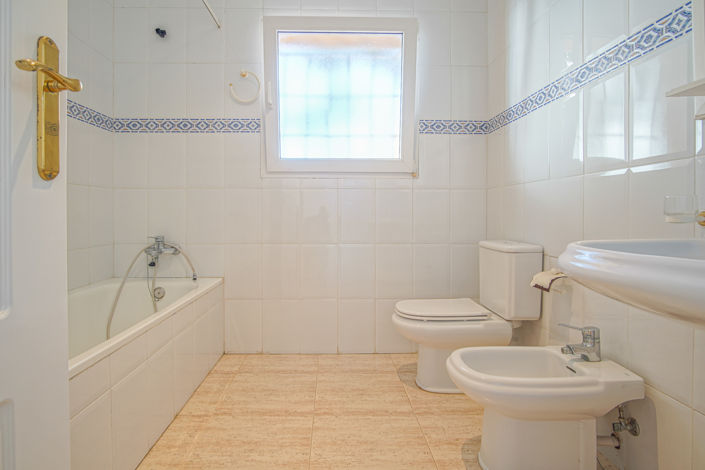 Image No.13-3 Bed Villa for sale