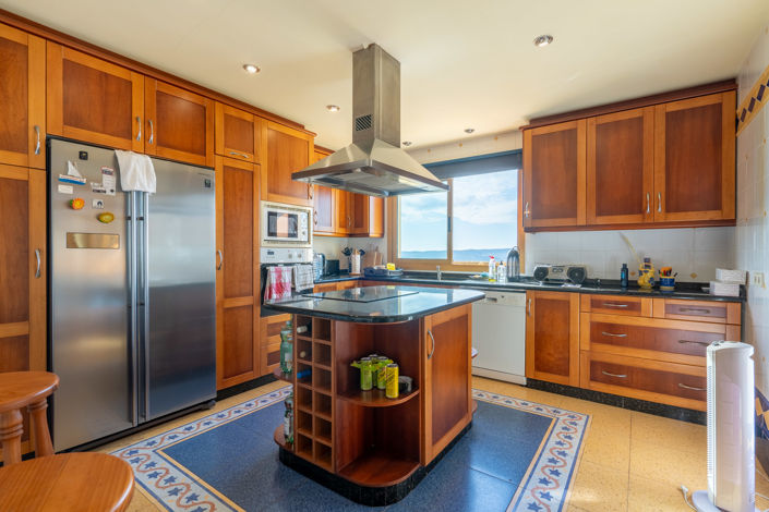 Image No.17-5 Bed Villa for sale