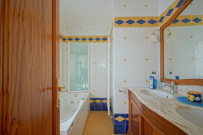 Image No.24-5 Bed Villa for sale