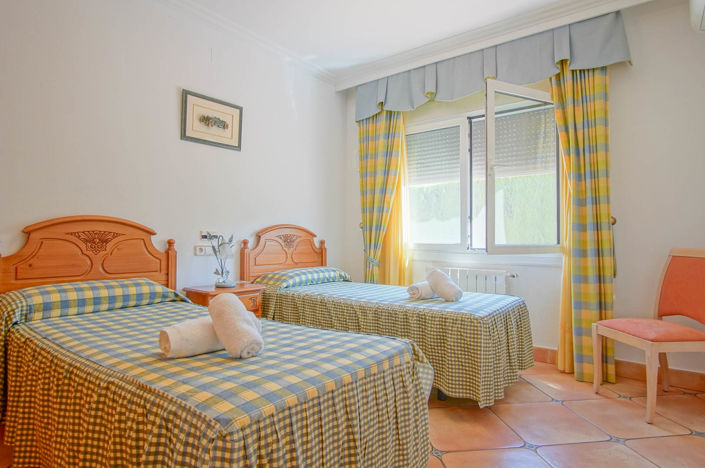 Image No.33-8 Bed Villa for sale